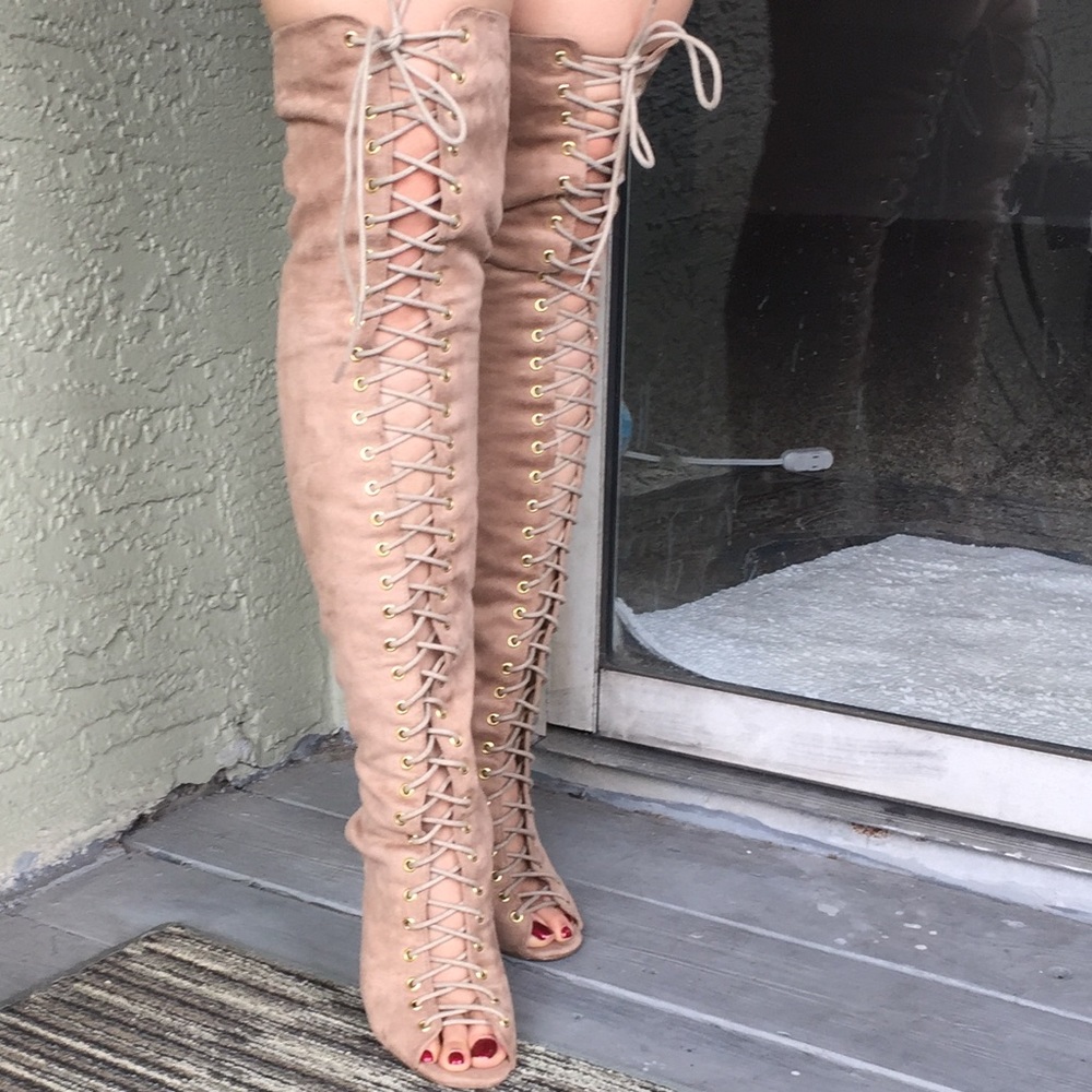 ⭐️SALE⭐️Missguided OTK Lace-up Boots